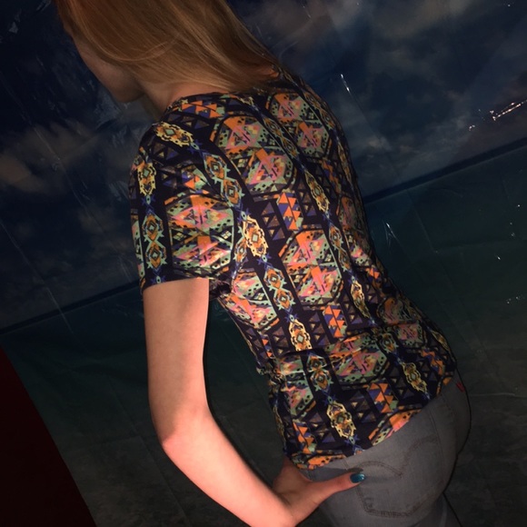 Rue 21 Large Blouse - Picture 3 of 4